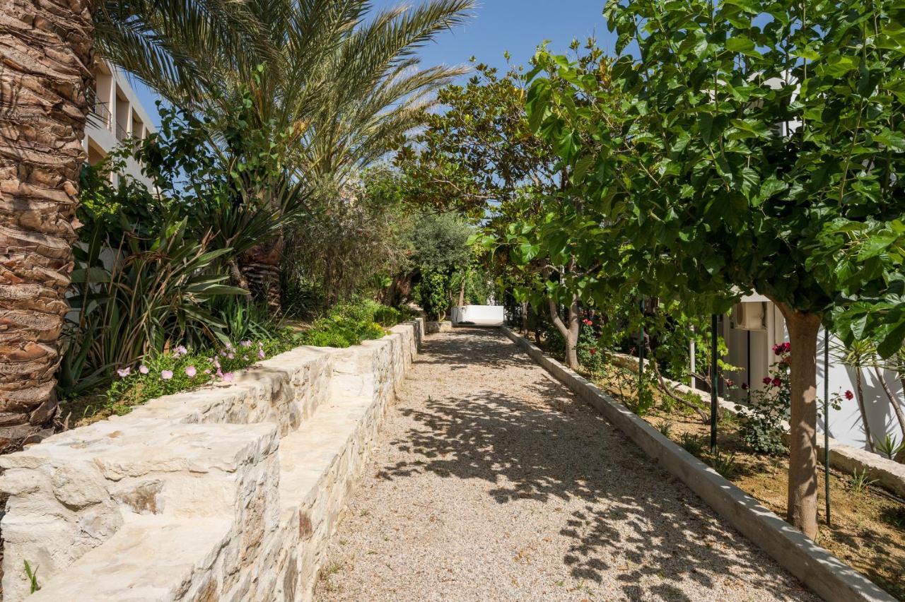 Hermes Sea View Stalos Exterior photo