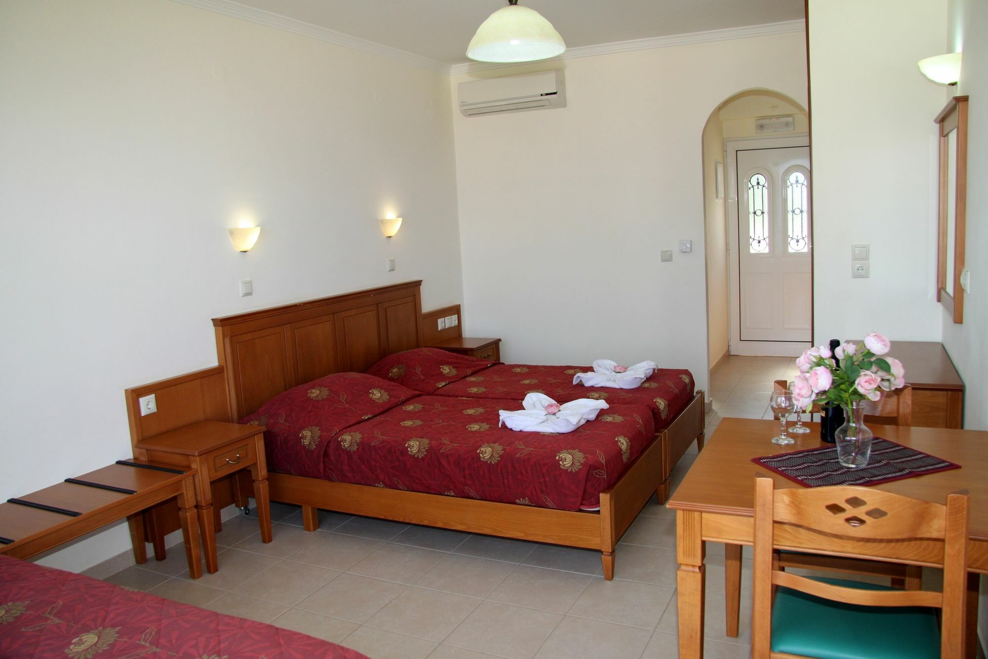 Hermes Sea View Stalos Exterior photo